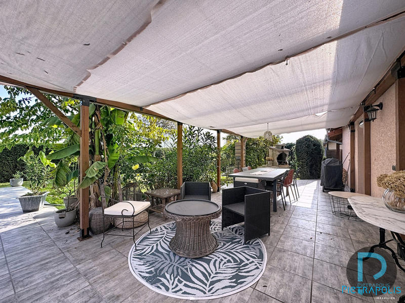 Maison - 110 m² - 5 pièces