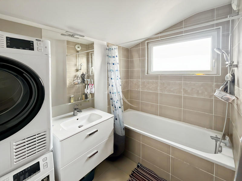 Maison - 85 m² - 5 pièces