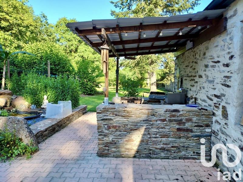 Maison - 235 m² - 6 pièces