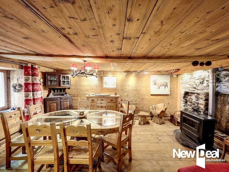 Maison en pierre - 168 m² - 8 pièces