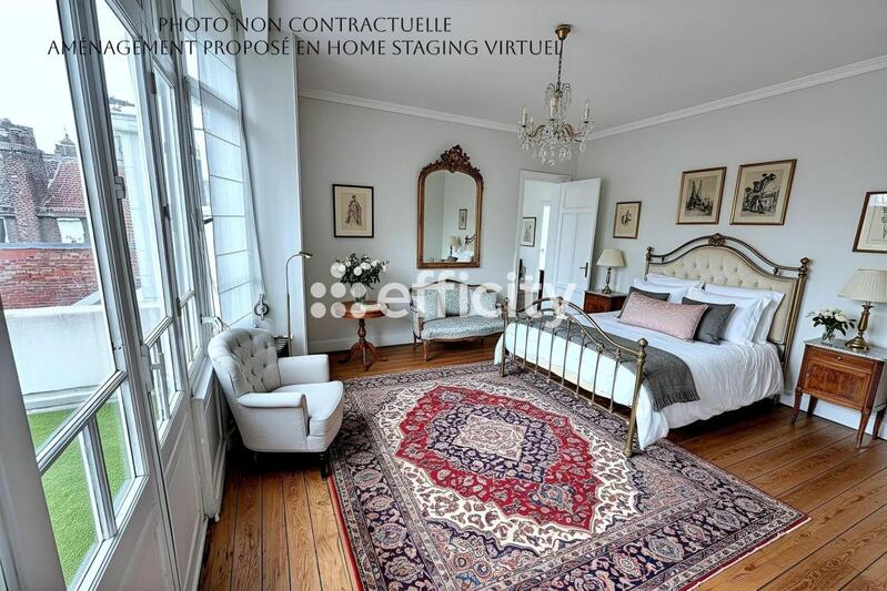 Maison - 213 m² - 7 pièces