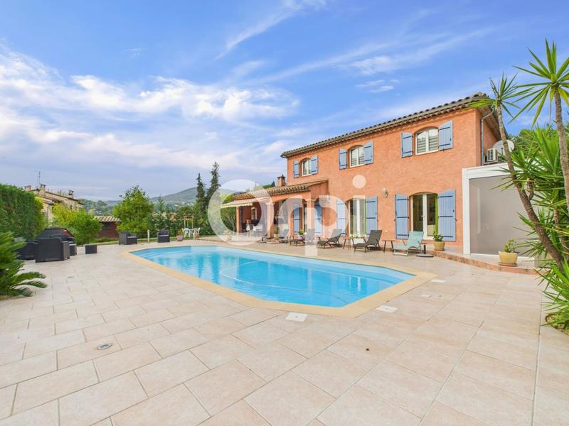 Maison - 142 m² - 6 pièces