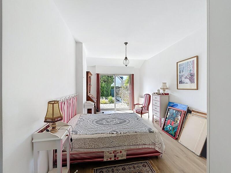 Maison - 148 m² - 7 pièces