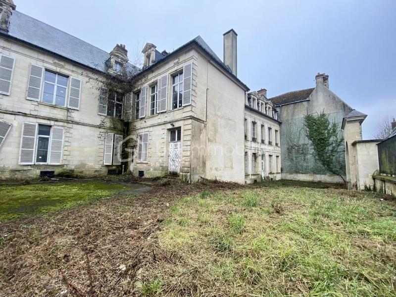 Immeuble - 1 340 m² - 33 pièces