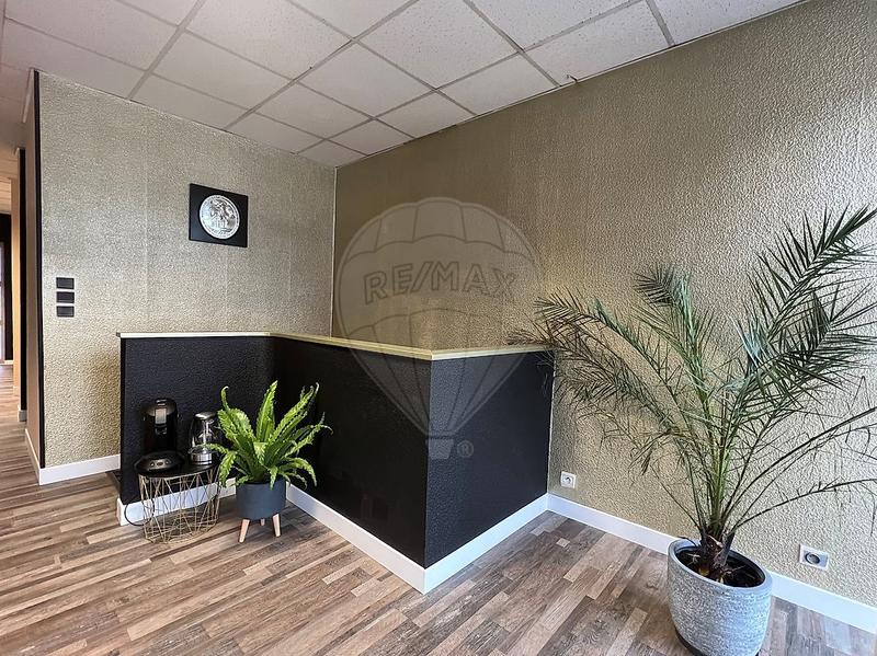 Bureau - 78 m² - 1 pièce