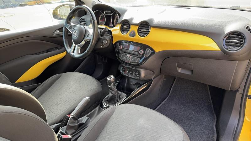 Opel Adam 1.2 70 Glam