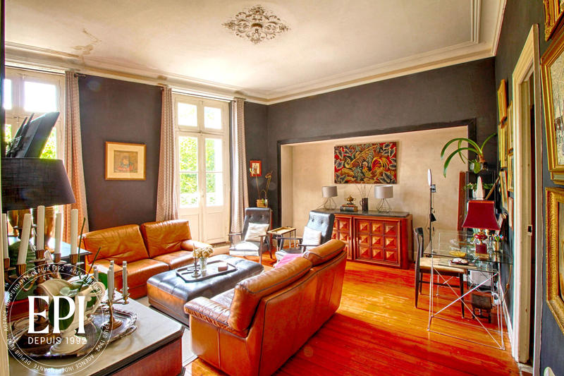 Appartement - 138 m² - 5 pièces