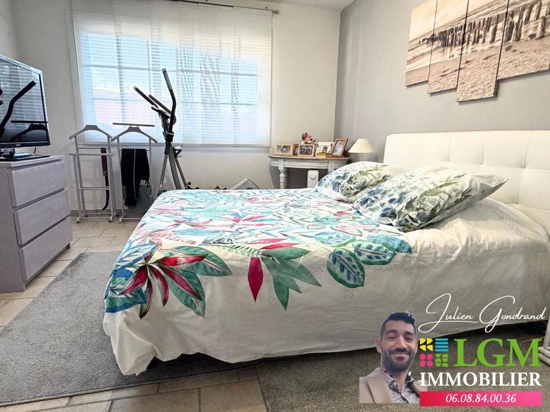 Maison - 99 m² - 5 pièces