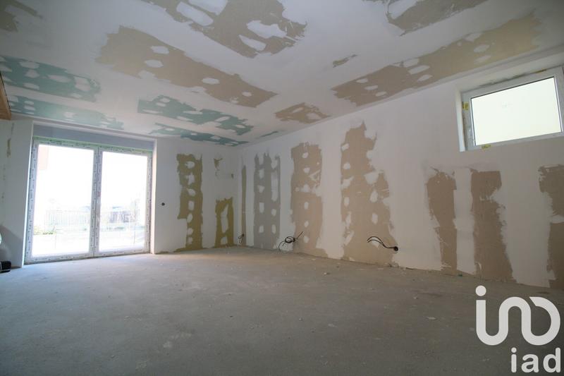 Maison - 240 m² - 8 pièces