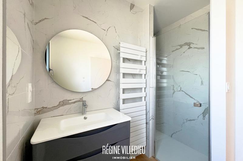 Villa - 210 m² - 5 pièces