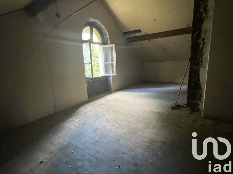 Maison - 220 m² - 7 pièces