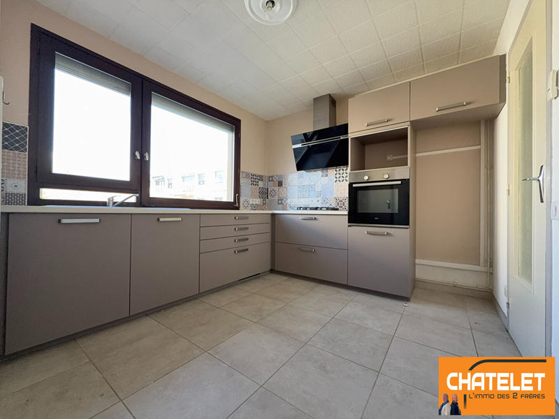 Appartement - 64 m² - 3 pièces