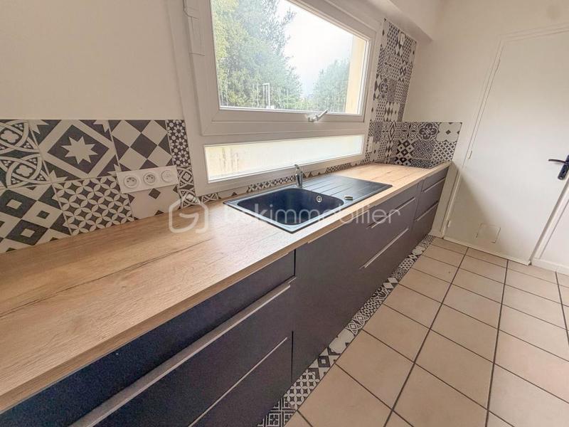 Appartement - 81 m² - 3 pièces