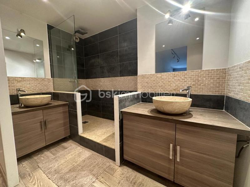 Appartement - 86 m² - 4 pièces