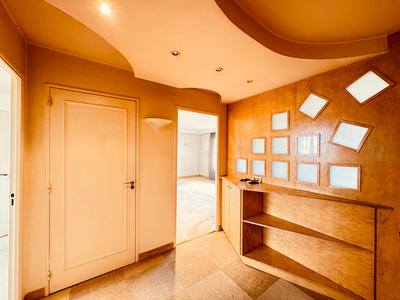 Appartement - 125 m² - 5 pièces