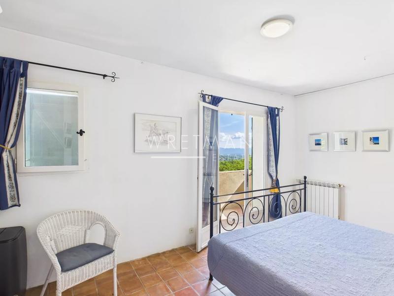 Villa - 176 m² - 6 pièces