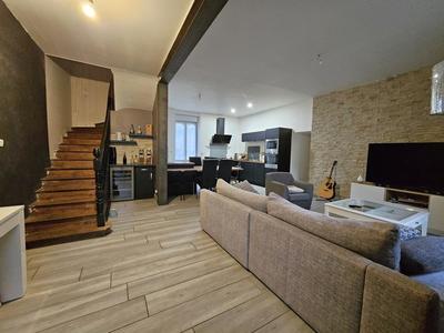 Maison de ville - 162 m² - 9 pièces