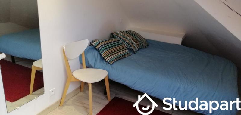 Chambre - 12 m² - 1 pièce