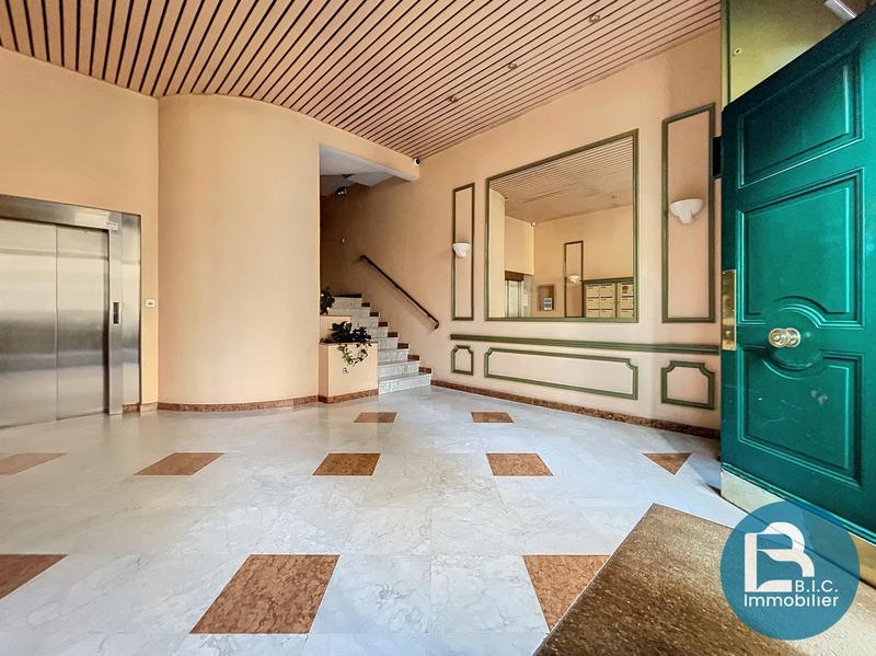 Appartement - 104 m² - 4 pièces