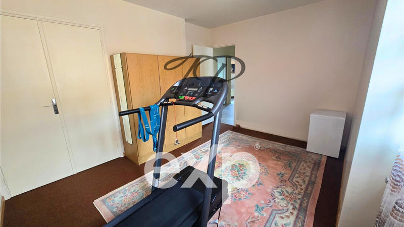 Maison traditionnelle - 179 m² - 7 pièces