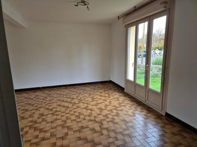 Maison - 99 m² - 4 pièces