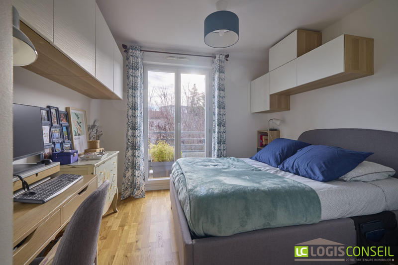 Appartement - 83 m² - 4 pièces