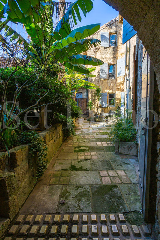 Maison - 222 m² - 7 pièces