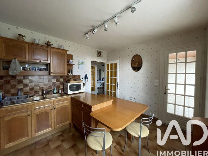 Maison - 180 m² - 7 pièces