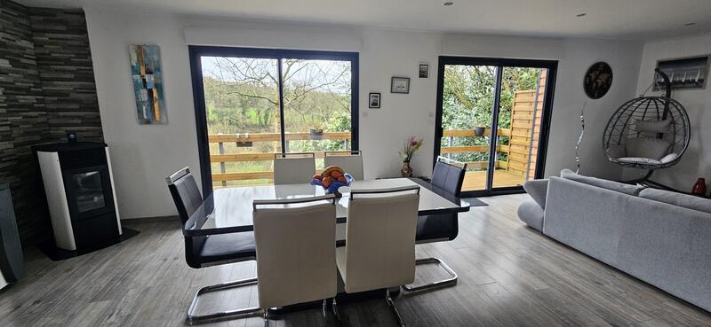 Maison - 102 m² - 4 pièces