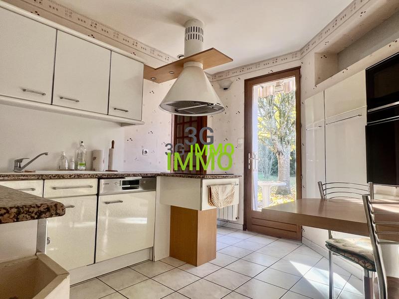 Maison traditionnelle - 102 m² - 5 pièces