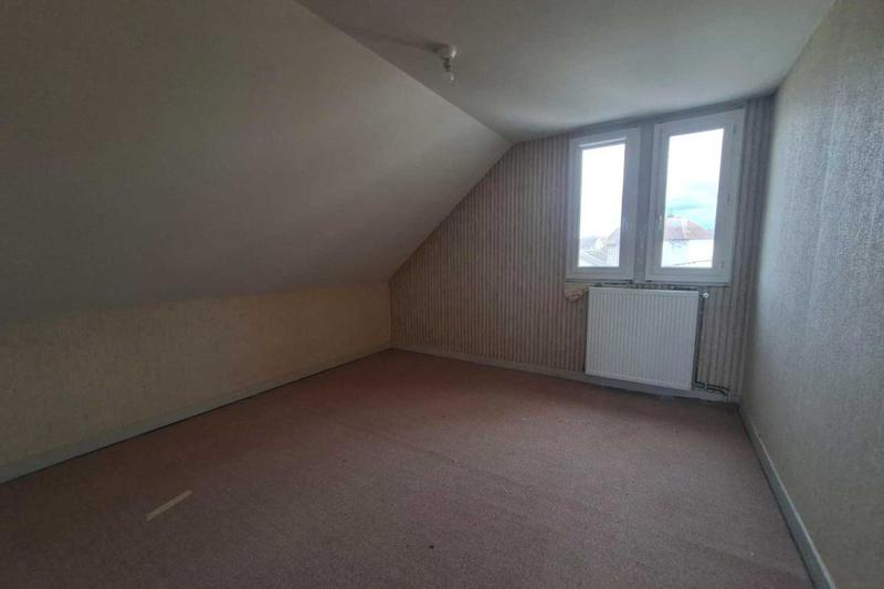 Maison ancienne - 104 m² - 4 pièces