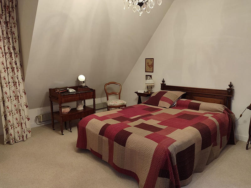 Maison - 205 m² - 7 pièces