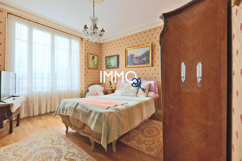 Maison - 206 m² - 7 pièces