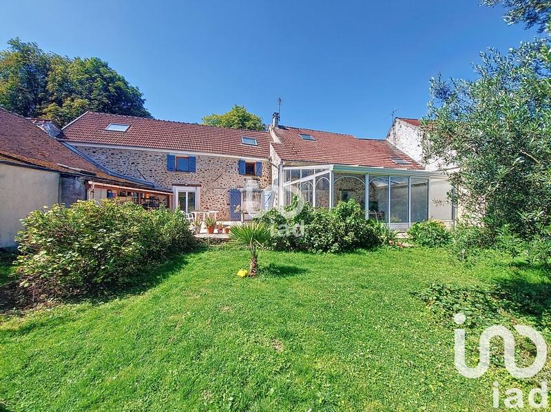 Maison - 247 m² - 10 pièces