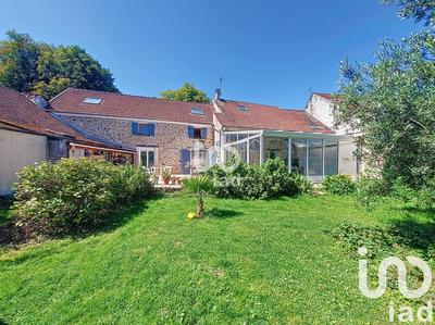 Maison - 247 m² - 10 pièces