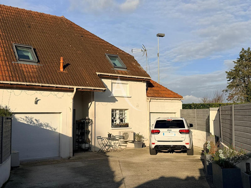 Maison - 138 m² - 7 pièces