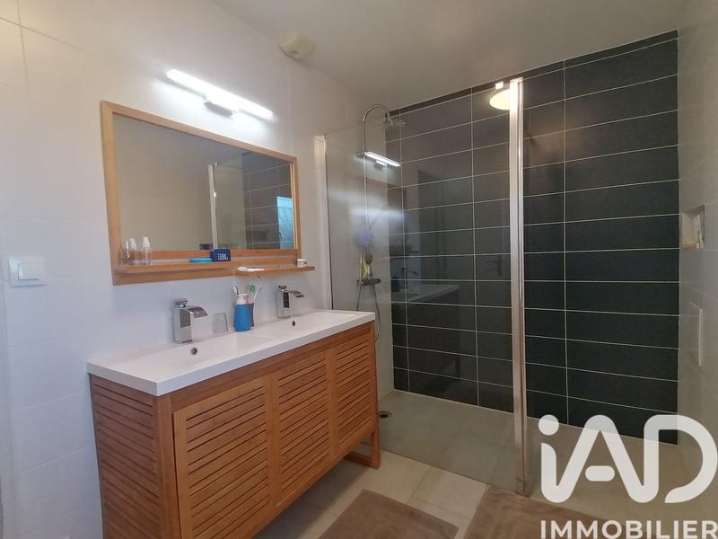 Maison - 111 m² - 5 pièces