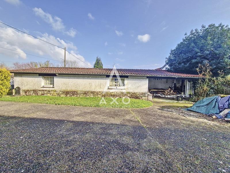 Maison - 216 m² - 8 pièces