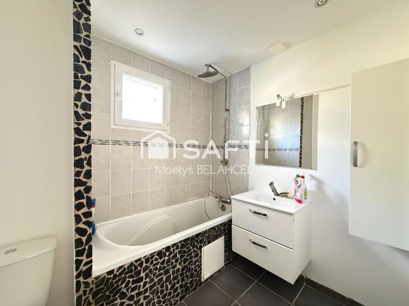 Maison - 90 m² - 5 pièces