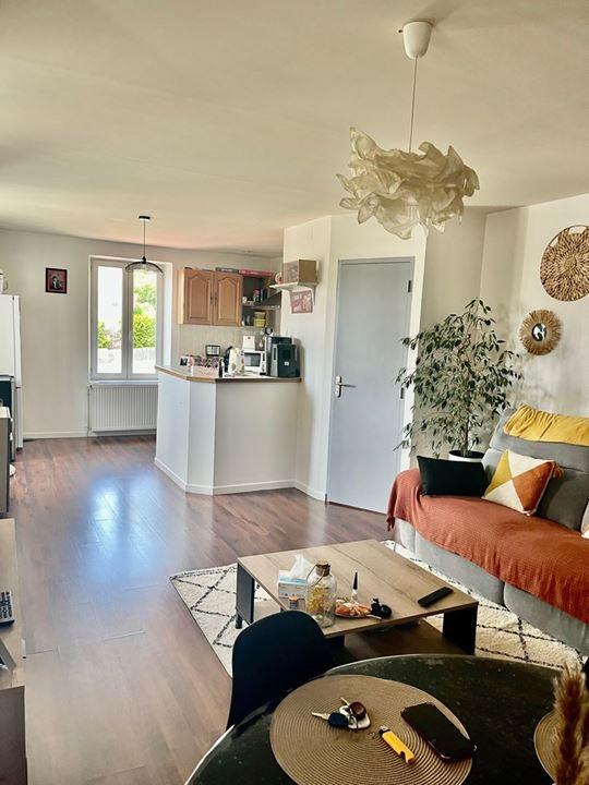 Maison traditionnelle - 80 m² - 3 pièces