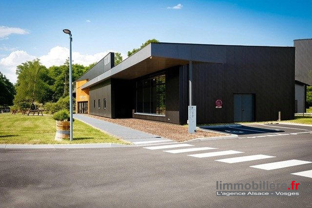 Local d'activités - 1 350 m²