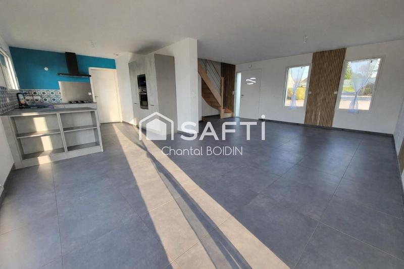 Maison - 93 m² - 4 pièces
