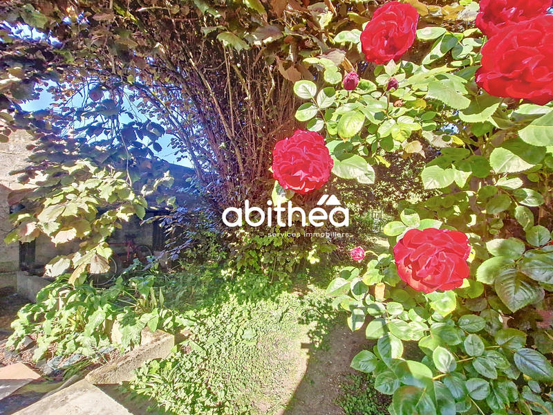 Maison - 102 m² - 4 pièces