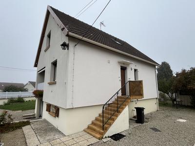 Maison - 98 m² - 5 pièces