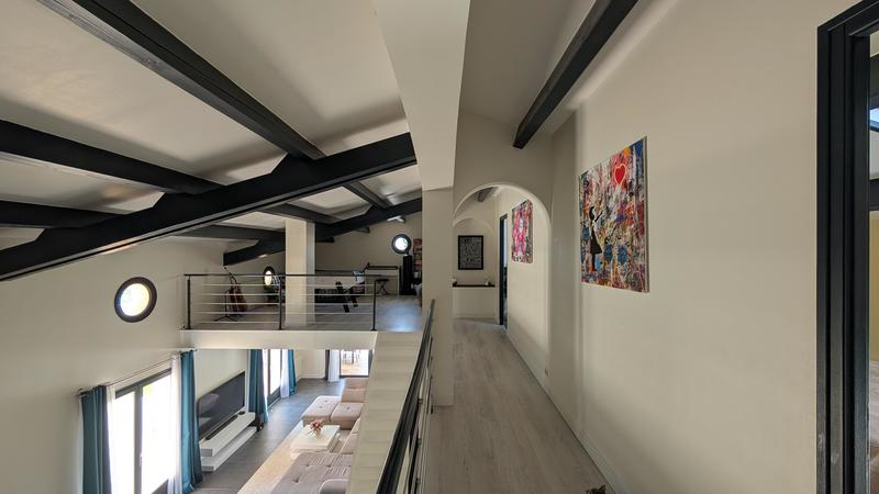 Maison - 195 m² - 6 pièces