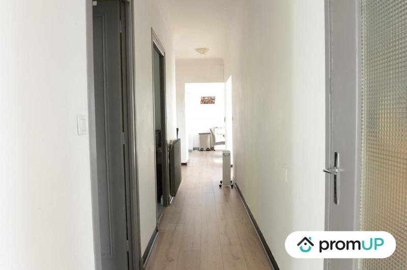 Maison - 180 m² - 8 pièces