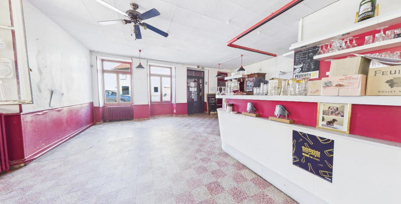 Maison - 275 m² - 10 pièces