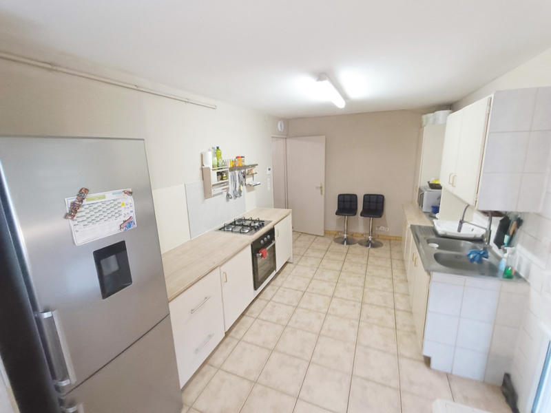 Maison - 137 m² - 6 pièces