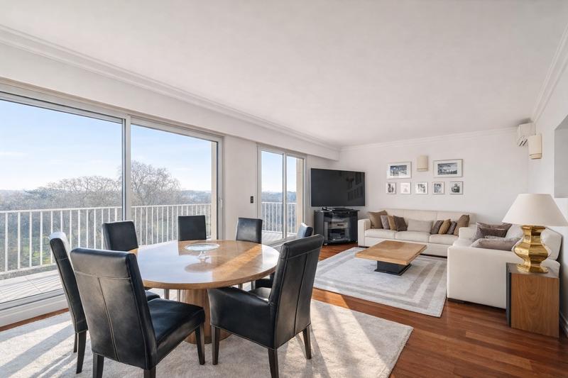 Appartement - 125 m² - 5 pièces