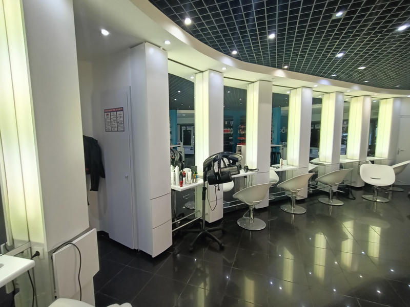 Fonds de commerce - Magasins - 156 m²